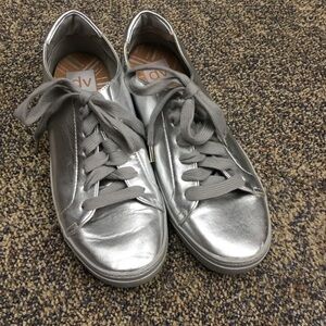 DV METALLIC SNEAKERS 9